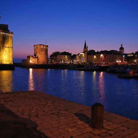 Nuit Sur Un Bateau La Rochelle Hotel La Rochelle  Exterior foto